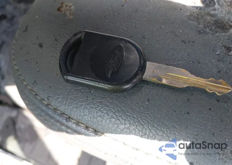 2011 Ford F-250 Xl z USA, uszkodzony, nr VIN 1FT7W2A6XBEA63592